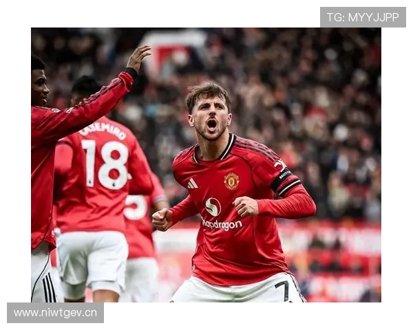 曼联更衣室矛盾再度曝光，团队稳定性面临考验