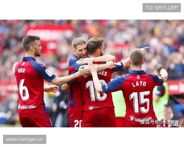 塞维利亚财政危机影响显现,球队赛季表现与竞争格局面临考验 塞维利亚财政危机影响显现,球队赛季表现与竞争格局面临考验